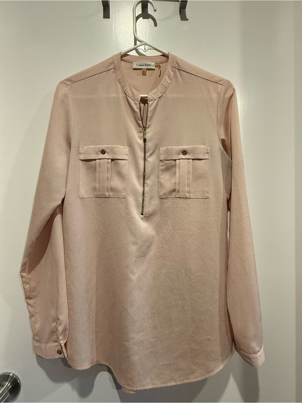 Calvin Klein Women's Blush Zip-Front Lightweight Shirt - Small